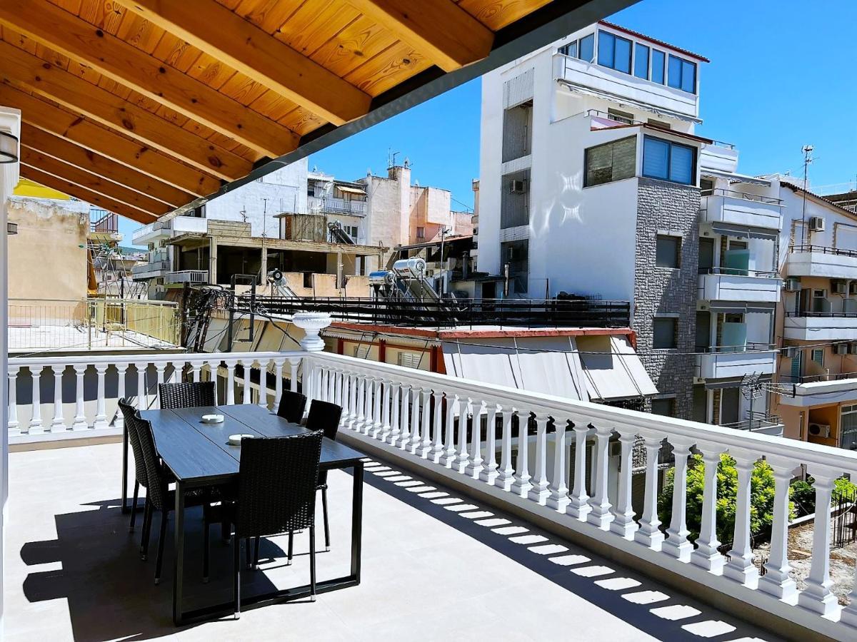 Kontis' Deluxe Furnished Apartment Loutráki Exterior foto